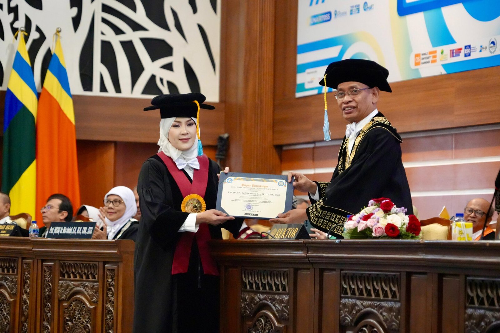 Foto : Pengukuhan Guru Besar Kehormatan Prof. Mia Amiati di Universitas Airlangga, Surabaya, menyoroti transformasi Kejaksaan dalam mewujudkan visi Indonesia Emas 2045.