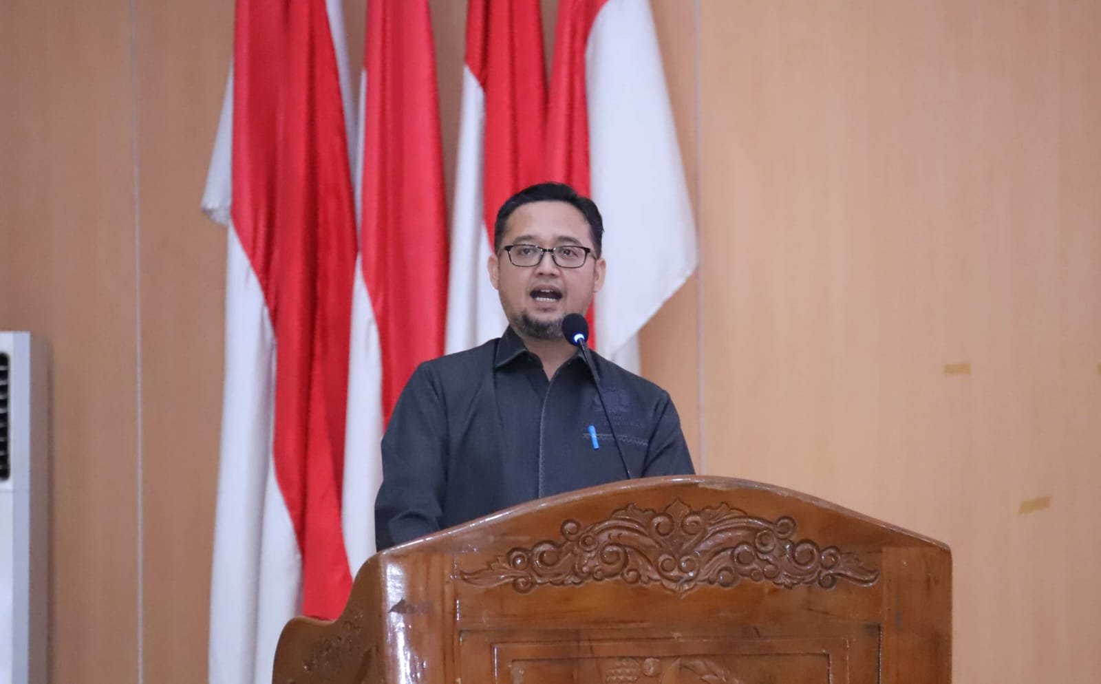 Ketua DPRD Kabupaten Bekasi, Ade Sukron