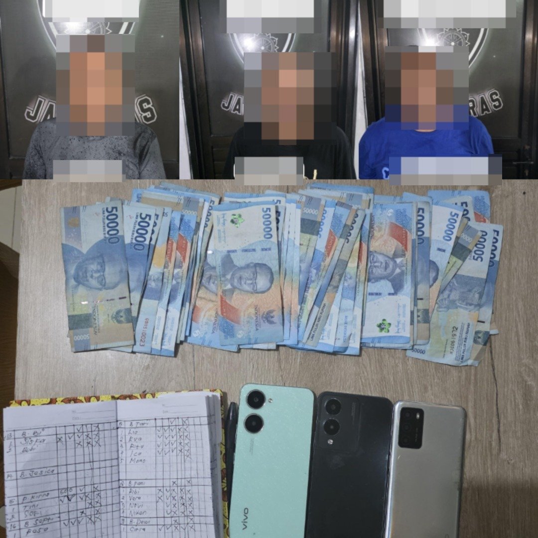 Tiga tersangka pungutan liar diamankan tim Jatanras Polda Kaltim, bersama barang bukti berupa uang tunai pecahan Rp50.000, catatan pembukuan iuran, dan empat unit telepon genggam.