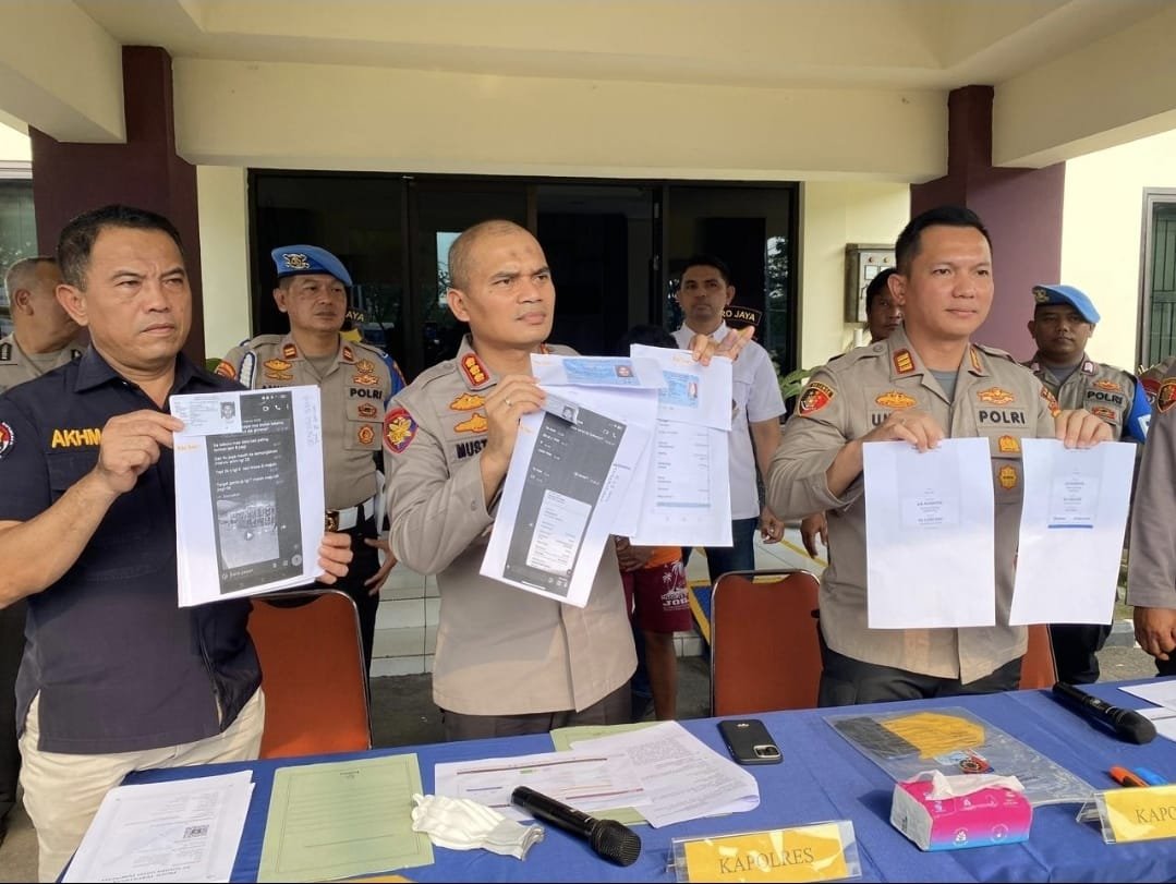 press release pengungkapan kasus penipuan rekrutmen kerja oleh Polres Metro Bekasi